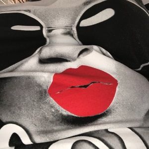 Meet your Posher, Evelyn